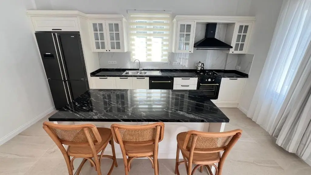 Modern kitchen